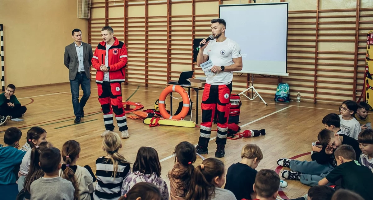 Akcja „Kruche Życie” międzyrzeckiej drużyny WOPR. Edukacja i profilaktyka przed feriami