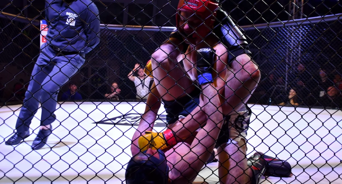 AWF Biała Podlaska: Emocjonujący turniej MMA dostarczył niezapomnianych wrażeń