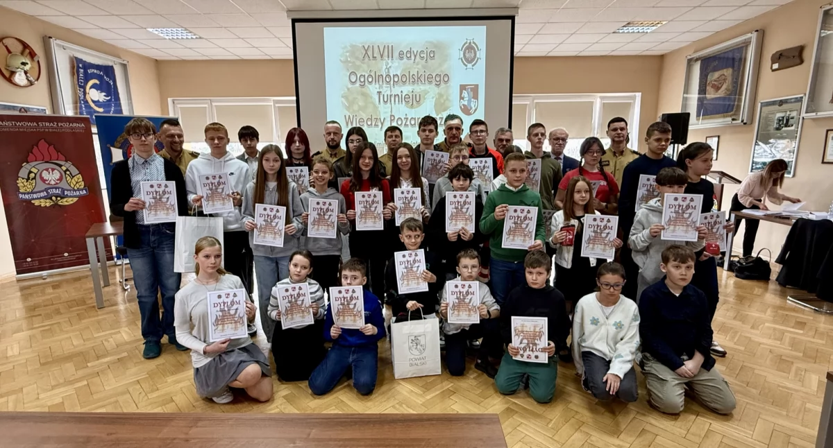Młodzi strażacy z powiatu bialskiego błyszczą wiedzą! Eliminacje OTWP wyłoniły najlepszych, którzy pojadą na zawody wojewódzkie