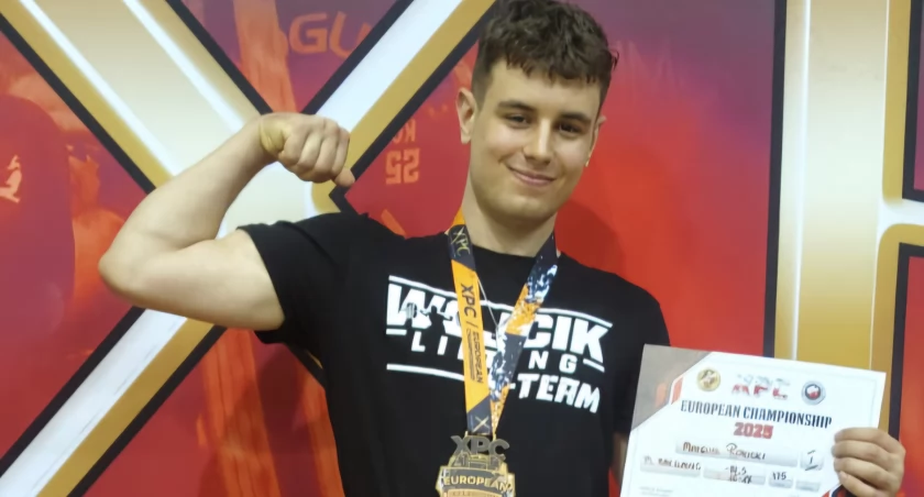 Bialski siłacz zdobywa Europę! Mateusz Rokicki mistrzem w trójboju siłowym