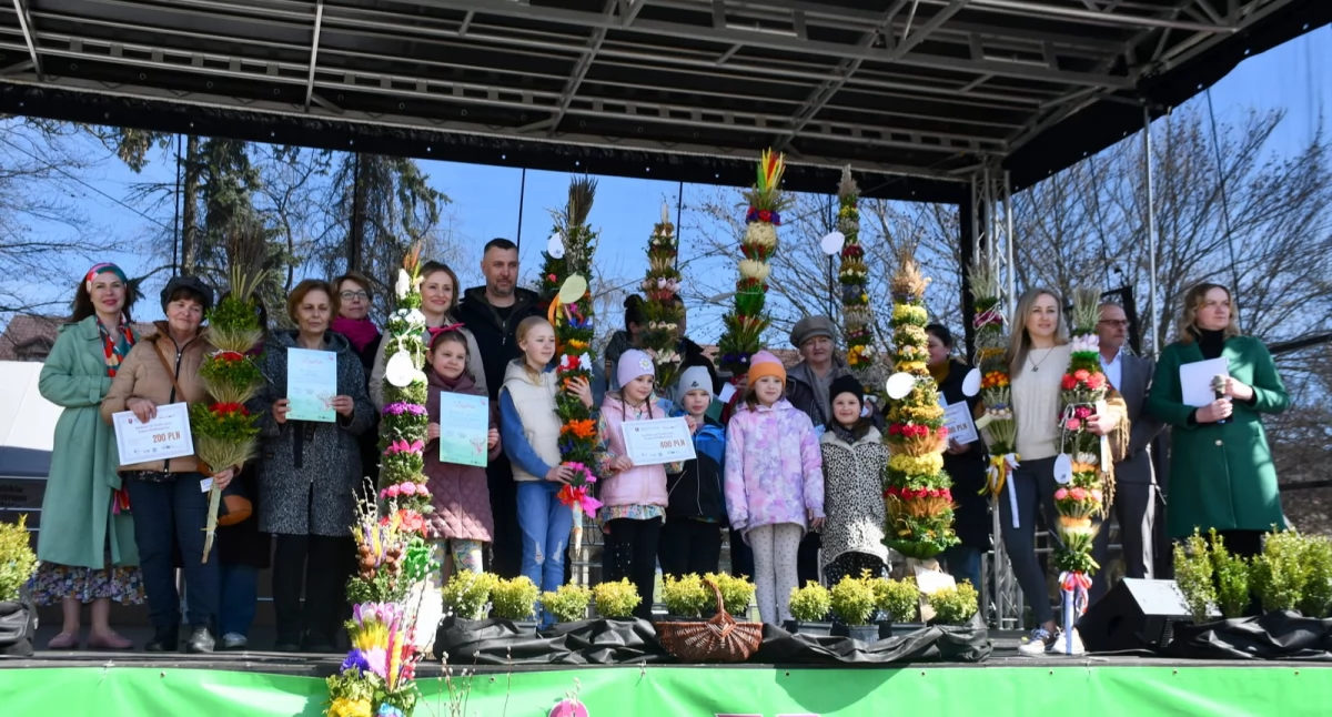 Wielkanocne świętowanie na placu Wolności – relacja z Jarmarku w Białej Podlaskiej