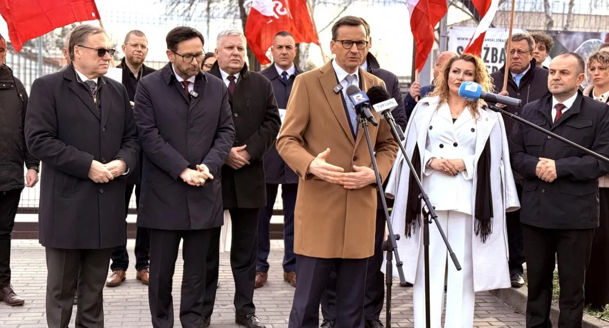 Nielegalna migracja, bezpieczeństwo i polityka graniczna w centrum uwagi. Konferencja prasowa PiS z udziałem byłego premiera Mateusza Morawieckiego w Białej Podlaskiej