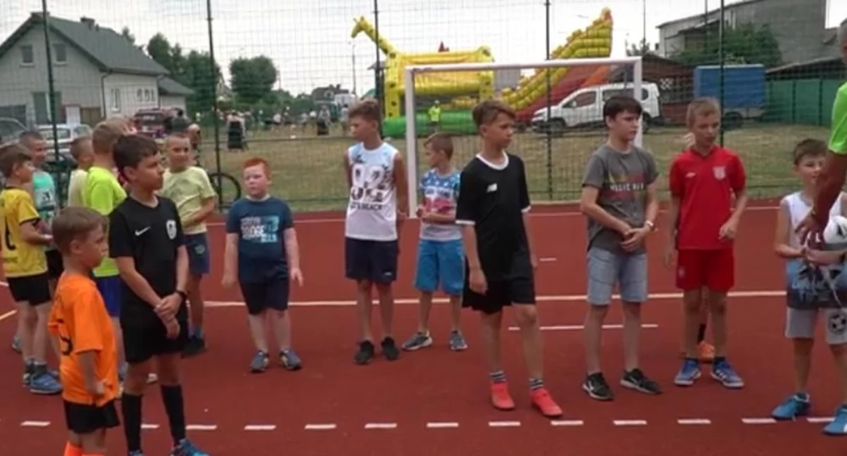 Nowe boisko sportowe w Woskrzenicach Dużych- uroczyste otwarcie już 17 maja