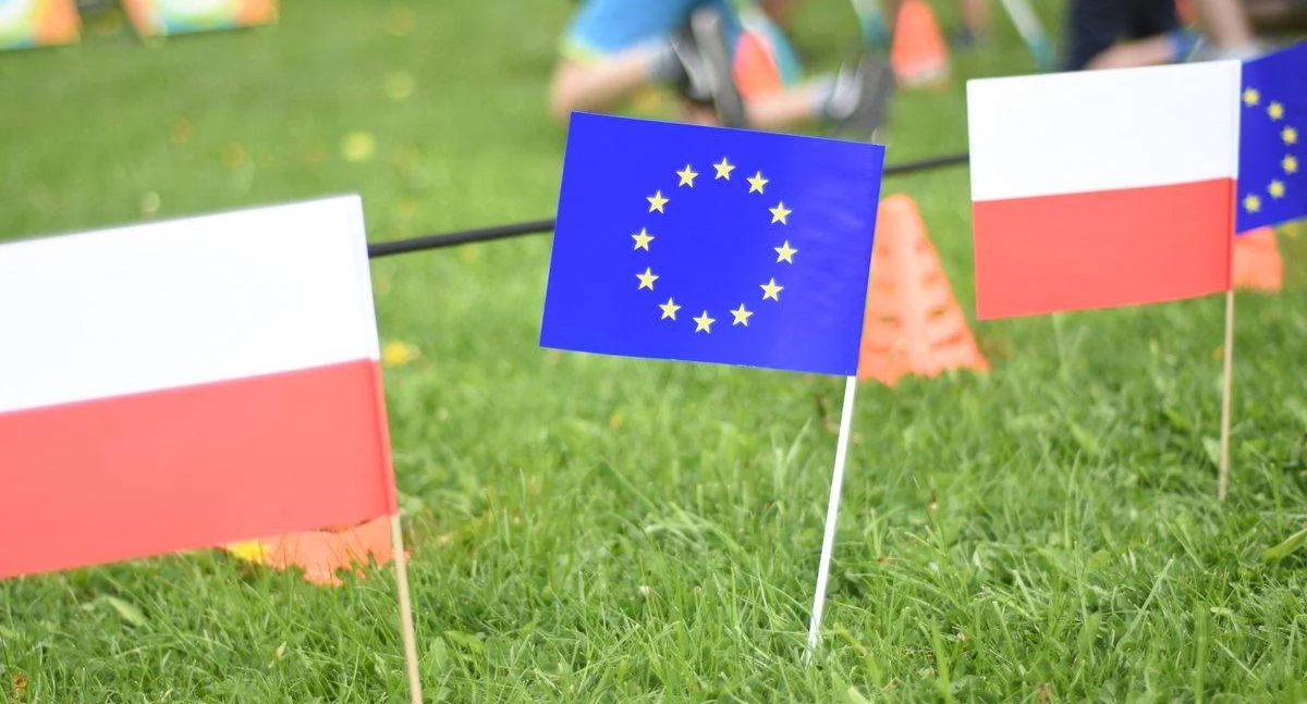 Biała Podlaska świętuje 21. rocznicę wejścia Polski do Unii Europejskiej! Piknik „Kochamy Cię Europo” już 30 kwietnia