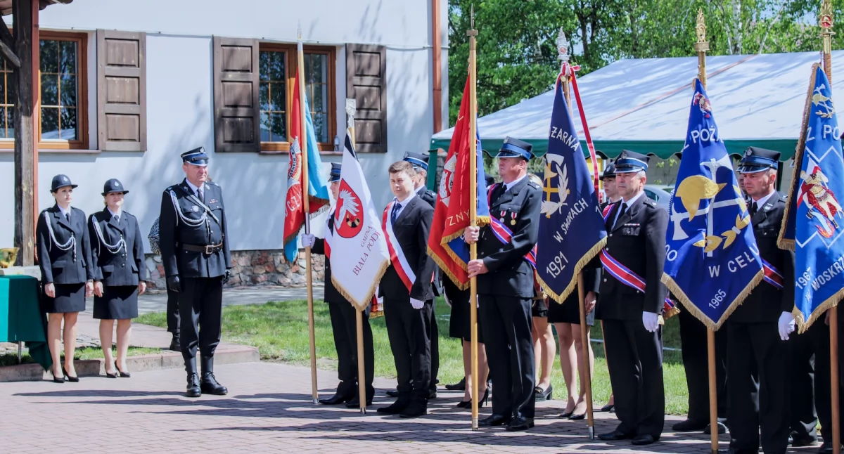 Obchody Gminnego Dnia Strażaka w Hrudzie. Uroczyste przekazanie nowego samochodu ratowniczo-gaśniczego jednostce OSP w Hrudzie