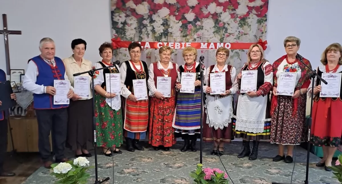 Biesiada Ludowa „Dla Ciebie Mamo” w Kopytniku – święto muzyki, tradycji i serdeczności
