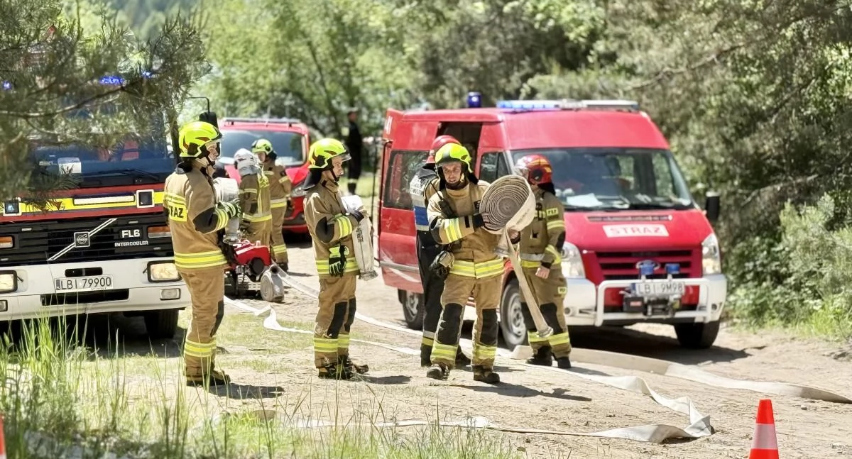 Symulowane pożary, lądowanie śmigłowca i setki strażaków. Za nami powiatowe ćwiczenia na niespotykaną skalę