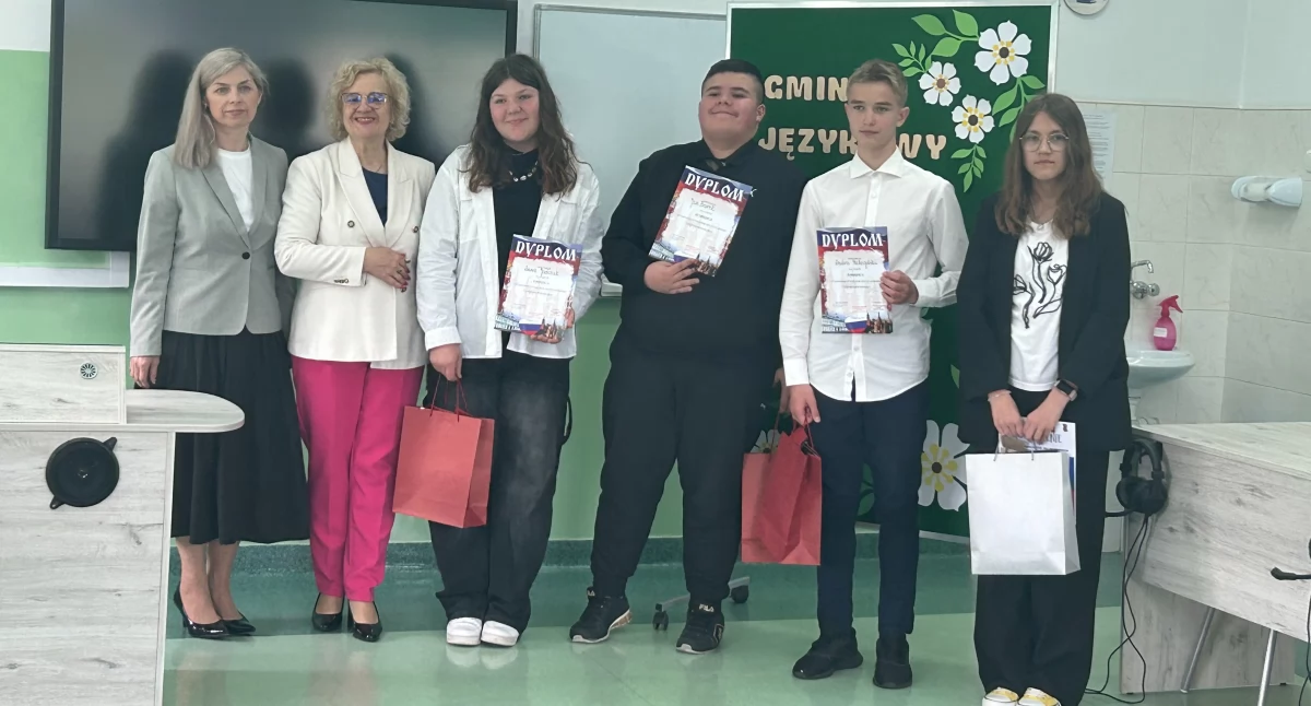Gminny Językowy Konkurs Recytatorski- uczniowie popisali się talentem językowym i interpretacyjnym