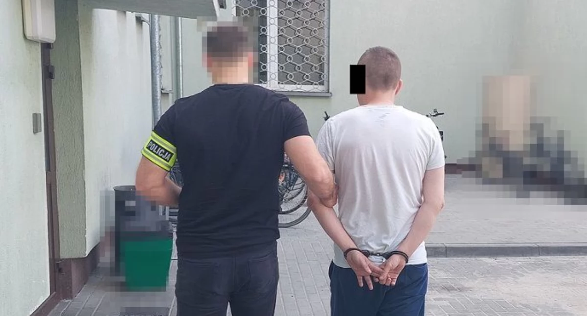 Motocyklista zatrzymał pijanego kierowcę Toyoty – dramatyczna interwencja zakończona ucieczką i zatrzymaniem przez policję