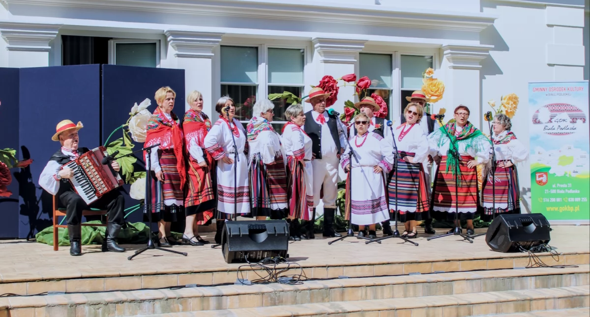 II Konkurs Pieśni Miłosnej i Zalotnej w Roskoszy oraz jubileusz zespołów “Barwinek” i “Chodźta do Nos”