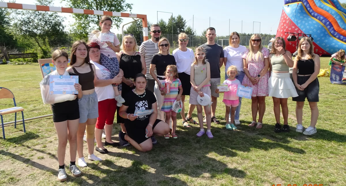 Rodzinny festyn w Dobryniu Dużym. Wspólne świętowanie Dnia Mamy, Taty i Dziecka pełne atrakcji