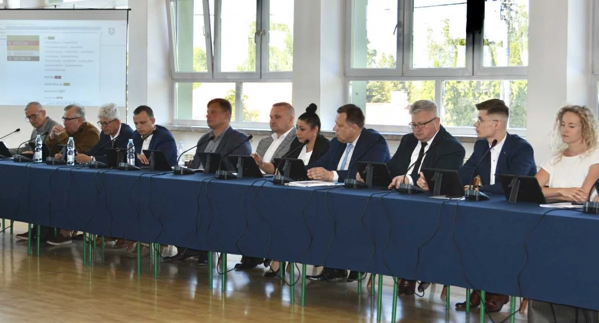 Wotum zaufania i absolutorium dla burmistrza podczas XVIII sesji Rady Miasta. Międzyrzeccy radni podsumują 2024 rok