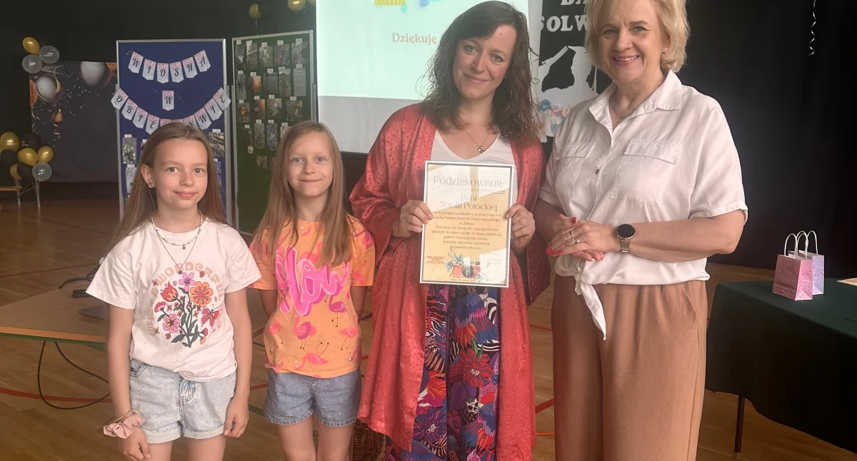 Fotografia jako podróż w czasie – uczniowie klas I-III poznali tajniki sztuki fotograficznej oraz historię aparatów dzięki wyjątkowej wizycie Natalii Potockiej w Zalesiu
