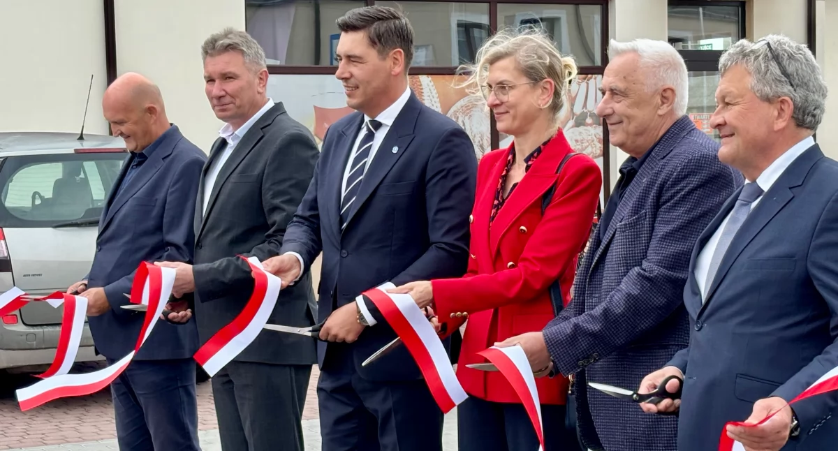 Gmina Tuczna może cieszyć się nowymi drogami: Uroczyste otwarcie dróg 