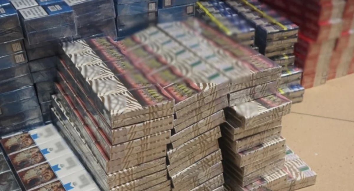 Przemyt papierosów o wartości ponad miliona złotych z Białorusi zatrzymany na granicy. 80 tysięcy paczek nie trafi na rynek