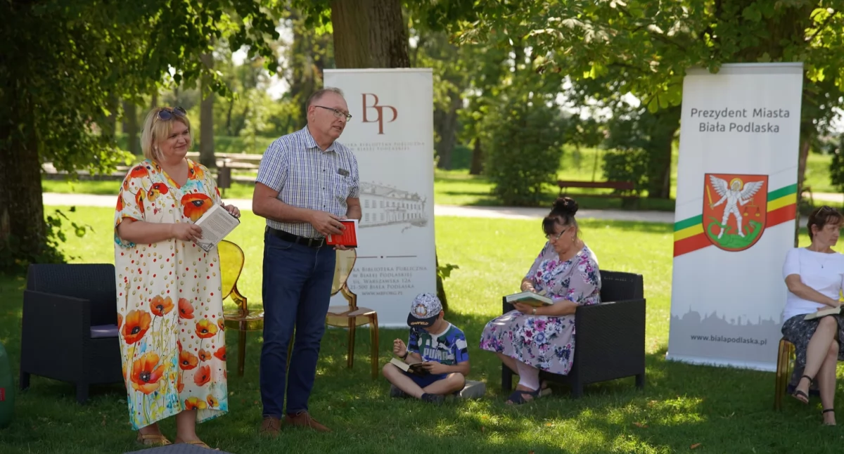 Ciche czytanie w sercu miasta – akcja „Księgozbiór” w Białej Podlaskiej