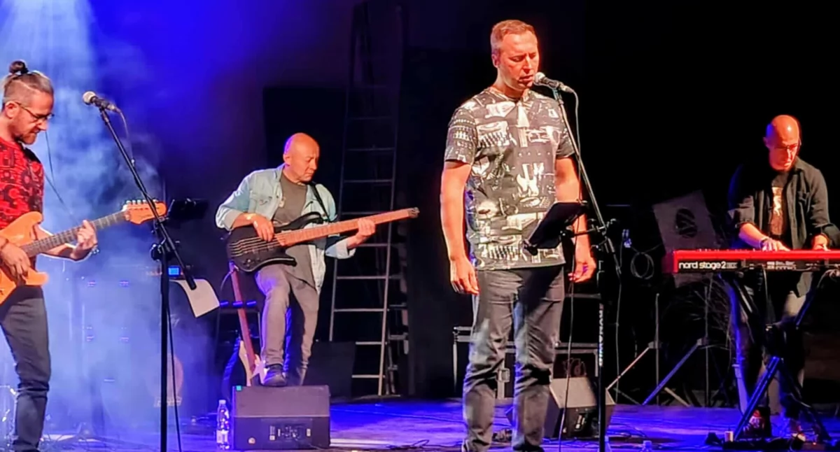 Rockowe zakończenie lata w Białej Podlaskiej: Electric Vibe zamknął cykl „Piątkowych Koncertów”