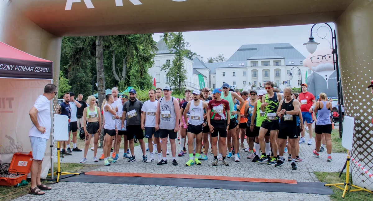 Janów Podlaski po raz kolejny przyciągnął sportowców z całej Polski. VIII Triathlon i Paratriathlon Kraina Bugu