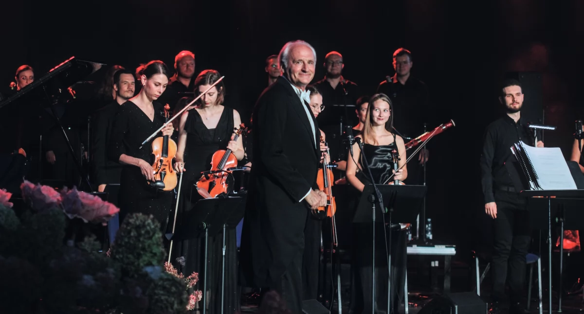 “Krzesimir Dębski i Przyjaciele. Koncert muzyki filmowej”. Gala Finałowa Festiwalu im. Bogusława Kaczyńskiego w bialskim Amfiteatrze