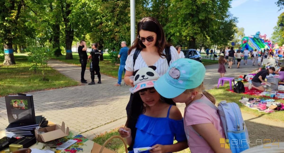 Park Potockich tętnił życiem. Mieszkańcy Międzyrzeca Podlaskiego pożegnali lato