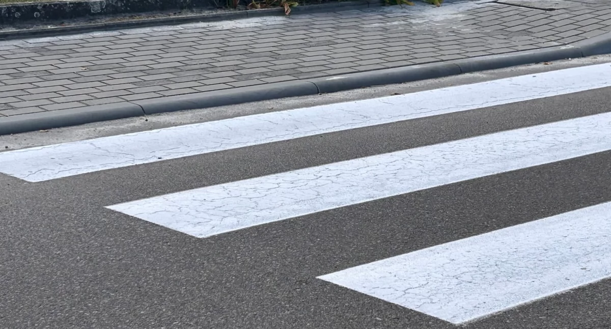 Nowe, bezpieczniejsze przejścia dla pieszych w Łomazach – inwestycja zakończona w sześciu lokalizacjach