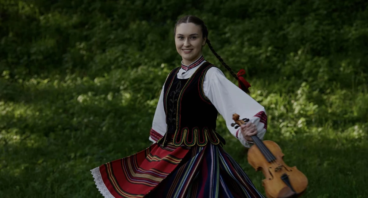 POZYTYWNIE ZAKRĘCENI: Oliwia Spychel - dziewczyna, która zakochała się w skrzypcach od pierwszego pociągnięcia smyczkiem