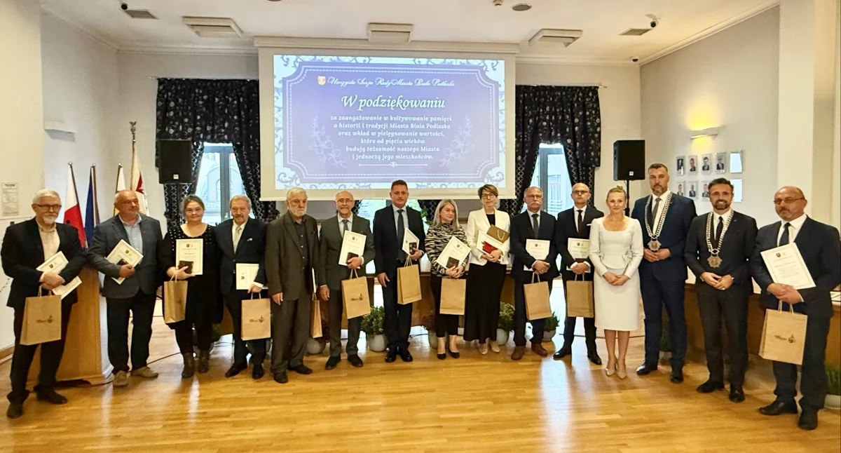 Wielki jubileusz Białej Podlaskiej: 500 Lat praw miejskich! Uroczysta sesja Rady Miasta pod patronatem świętego Michała Archanioła i deszcz medali dla 