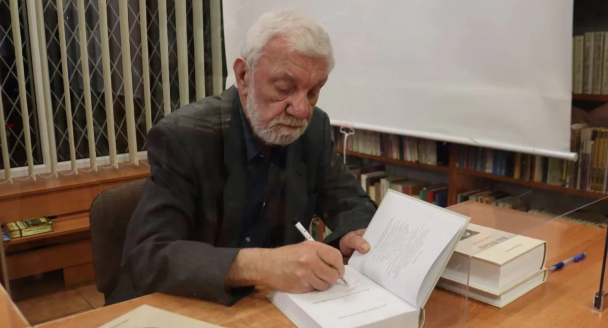 Bialskie księżne odsłaniają sekrety! Premiera książki dr. Flisińskiego o potężnych kobietach rodu Radziwiłłów. Sprawdź szczegóły!
