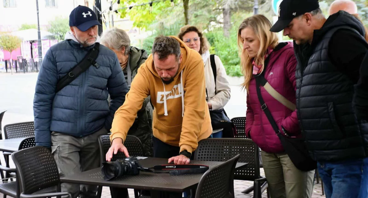 Cris Froese Spotkał się z publicznością na finisażu wystawy w Bialskiej Galerii Fotografii