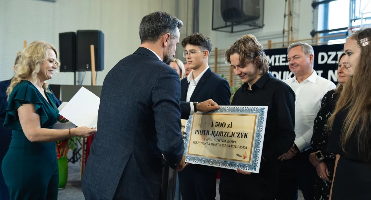 Nauczyciele z pasją, uczniowie z talentem- Biała Podlaska nagrodziła najlepszych!