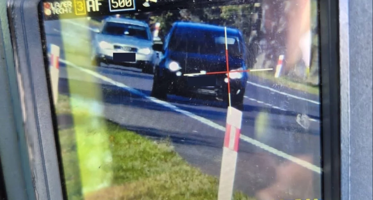 62-latek pędził 114 km/h w terenie zabudowanym. Stracił prawo jazdy