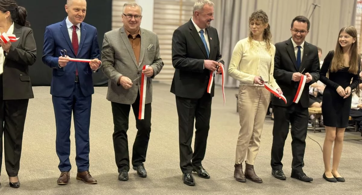 Międzyrzec Podlaski z nową wizytówką sportu i kultury. Hala przy ZPO nr 1 oficjalnie otwarta