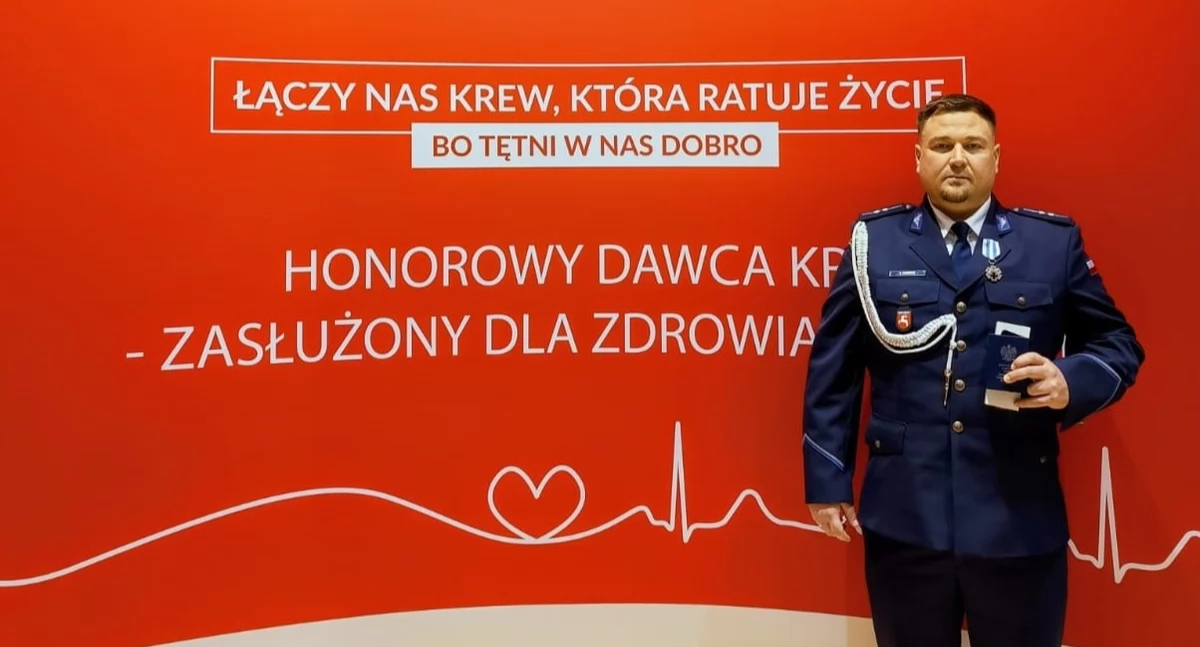 Policjant oddał 22 litry krwi. Teraz otrzymał prestiżowe wyróżnienie