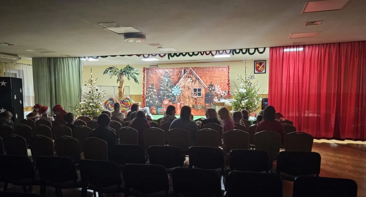 „Gdzie się podział Święty Mikołaj?” Magiczny spektakl Gminnego Ośrodka Kultury w Leśnej Podlaskiej