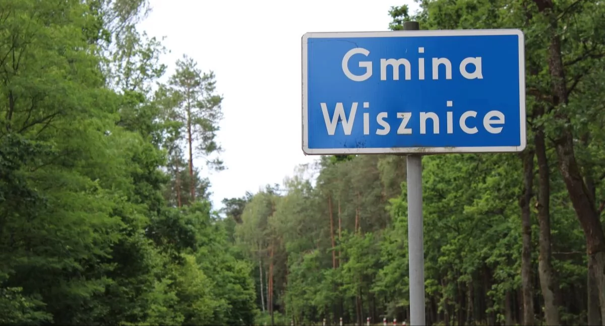 Gmina Wisznice. Utrudnienia w ruchu na odcinku drogi w Polubiczach Dworskich.