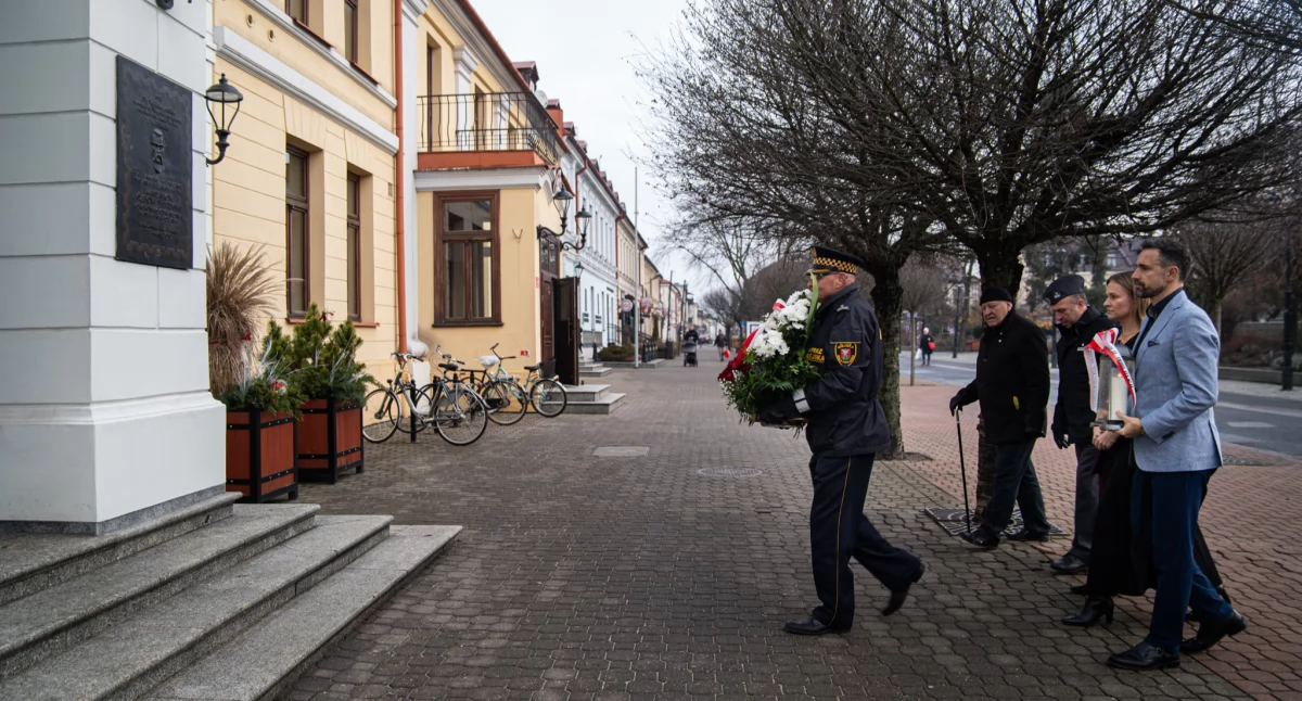 158 rocznica urodzin Józefa Piłsudskiego. Upamiętnienie marszałka przez przedstawicieli władz miasta