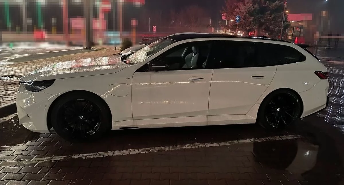 Luksusowe BMW M5 za 750 tysięcy złotych zatrzymane na granicy w Terespolu. 26-letni obywatel Włoch trafił do tymczasowego aresztu za paserstwo