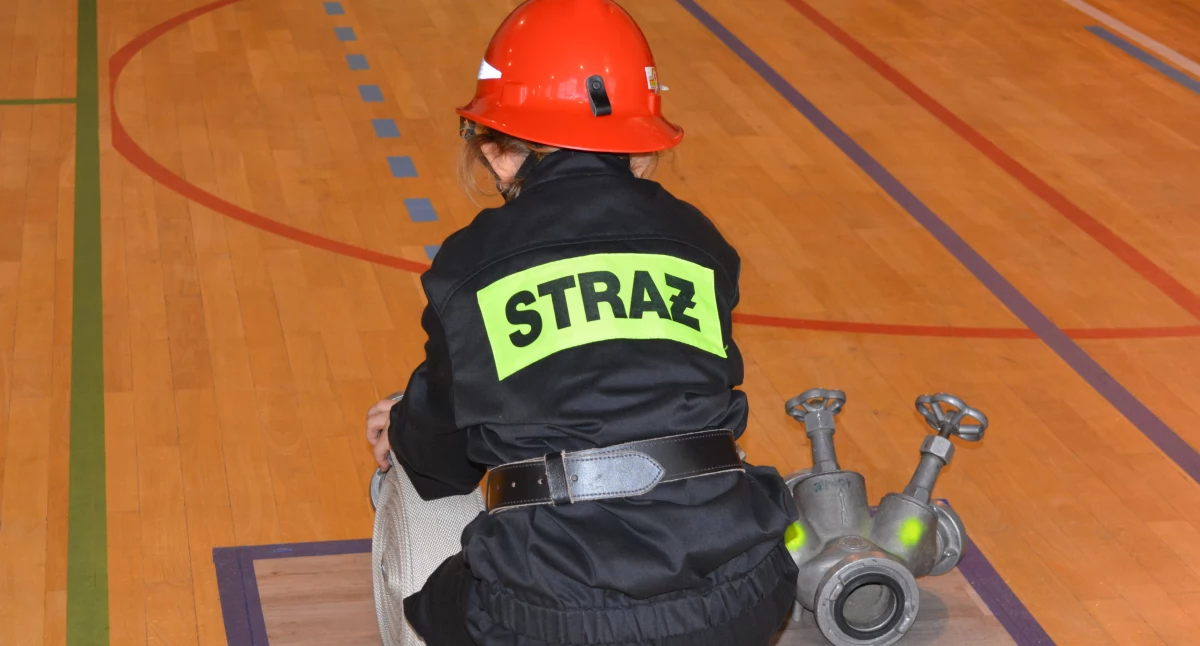 Precyzja, czas i współpraca. Zawody sportowo-pożarowe w Zalesiu