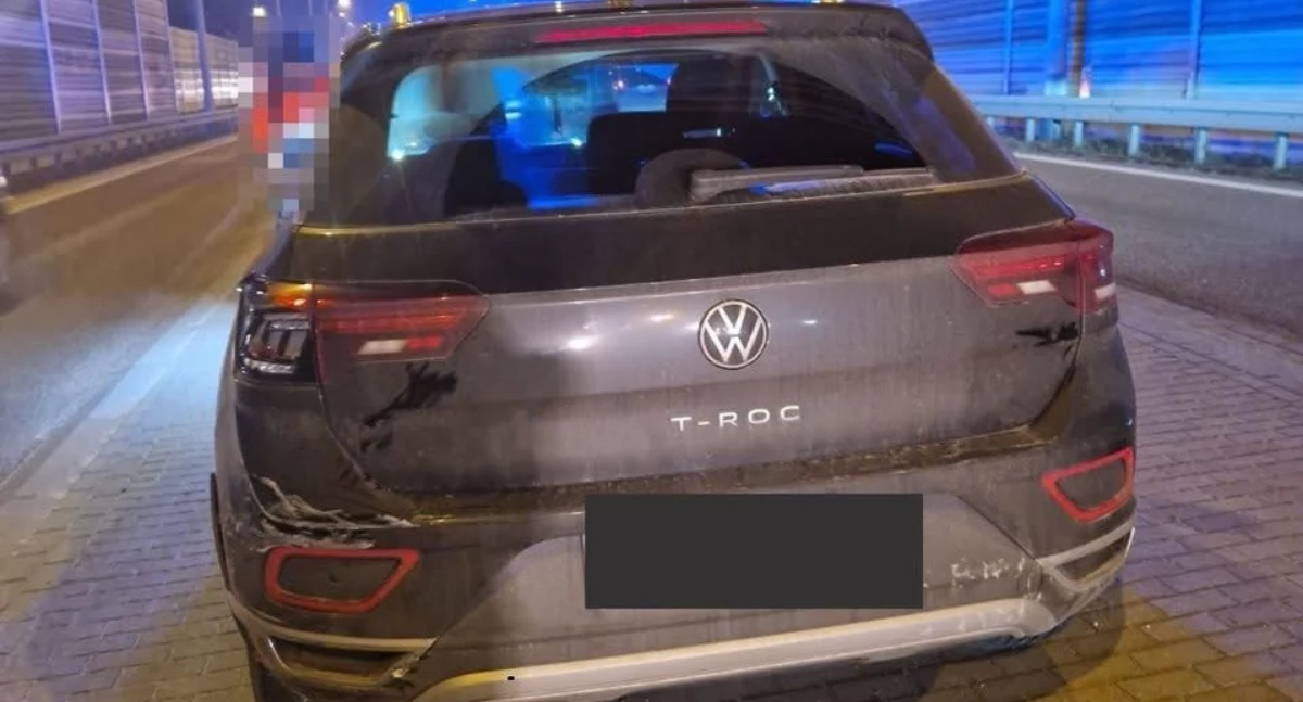 Kierowcy ciężarówek powstrzymują pijanego kierowcę 