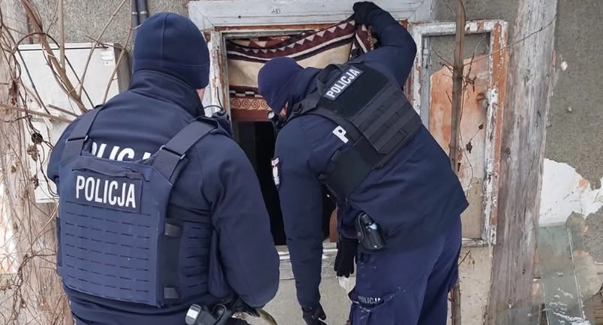 Bialscy policjanci wzmacniają działania na rzecz osób zagrożonych wychłodzeniem