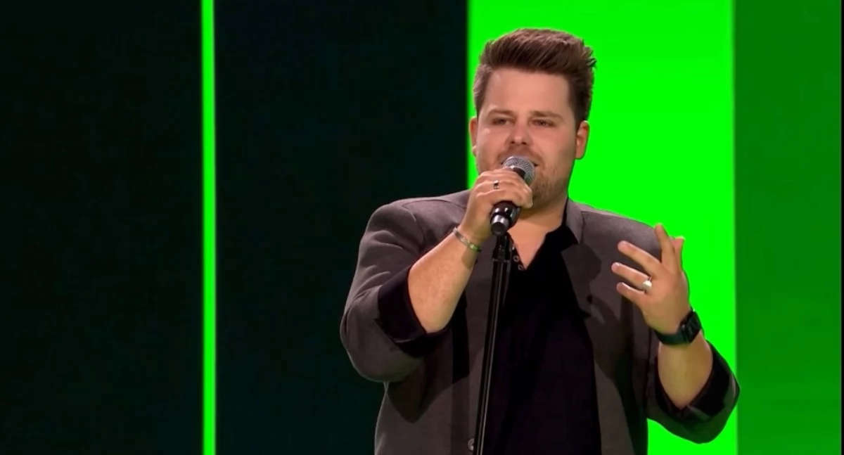 Miłość zapisana w dźwiękach. Walentynkowy koncert Adriana Litewki w Wisznicach z przebojami Krajewskiego, Wodeckiego i autorską muzyką artysty