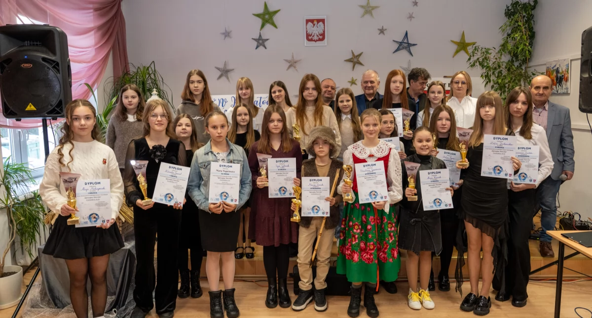 Młodzi artyści zaśpiewali w Łomazach. Znamy wyniki konkursu kolęd i pastorałek