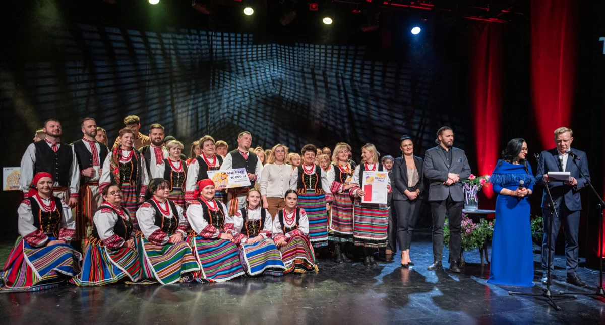 Leśnianki oczarowały Lublin i sięgnęły po GRAND PRIX. Ludowe głosy z Leśnej Podlaskiej triumfują we 