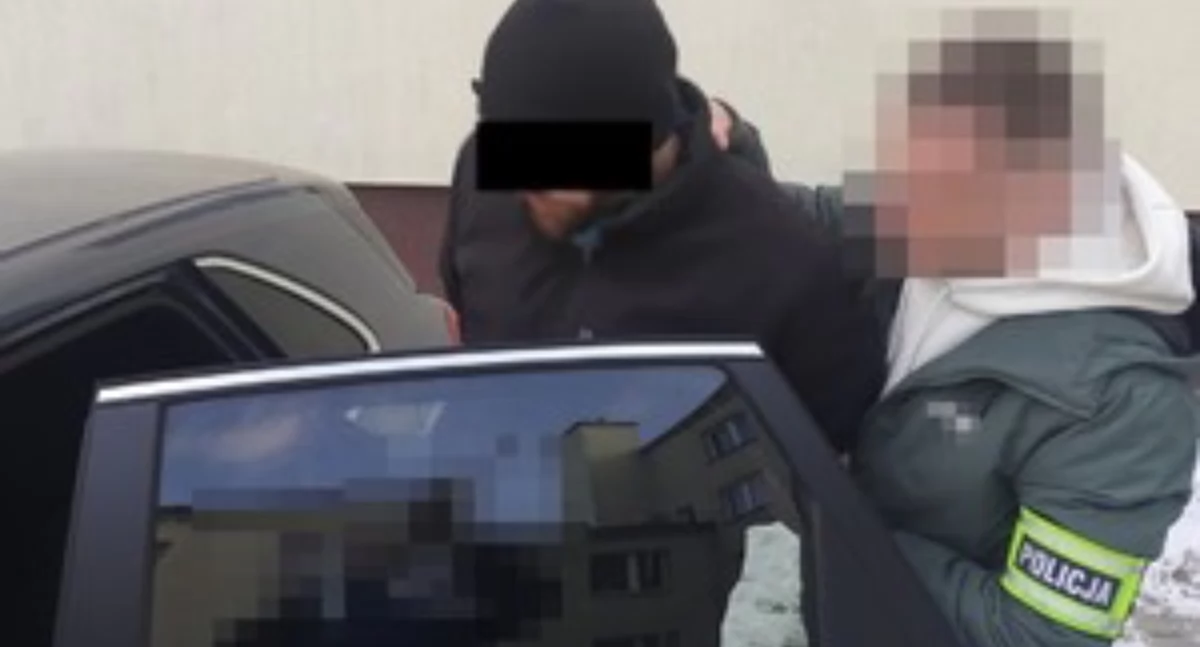 Ponad 300 porcji amfetaminy w domu 41-latka. Zatrzymany w warunkach recydywy