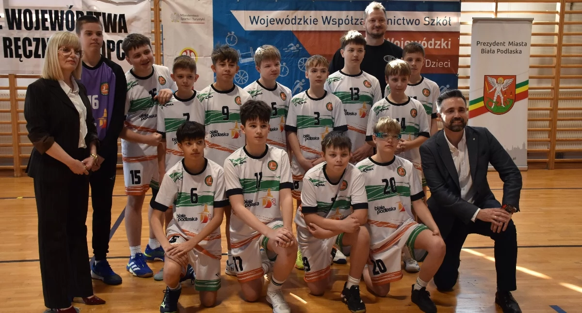 SP nr 3 w Białej Podlaskiej mistrzem województwa w piłce ręcznej chłopców
