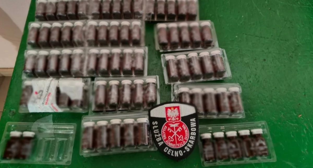 Szok na granicy w Terespolu! Setki leków i ampułek ukryte w samochodach i pociągu