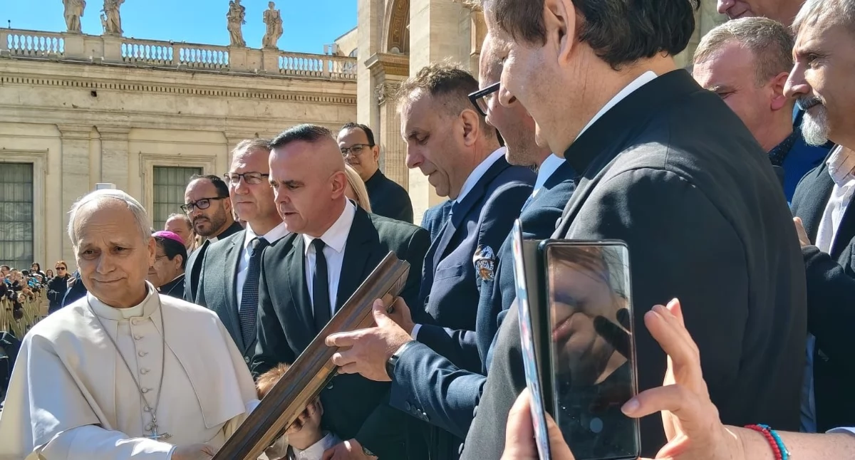 Przedstawiciele środowiska drogowego z województwa lubelskiego wzięli udział w pielgrzymce do Rzymu i spotkali się z Papieżem Leonem XIV