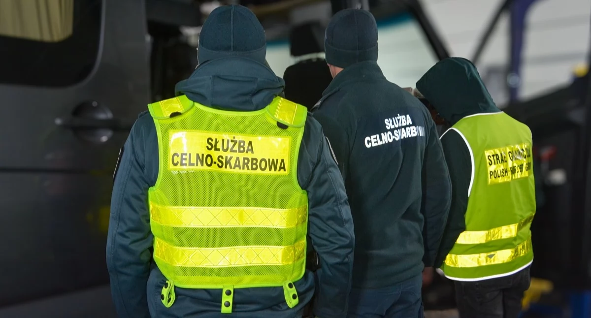 Tajna skrytka, 60 kg haszyszu i przerwana trasa na Litwę - udana akcja służb przy granicy