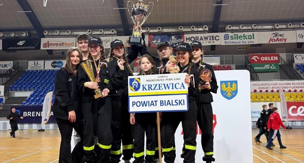 Powiat bialski na podium ogólnopolskim! Sukces młodych strażaków na halowych zawodach sportowo-pożarniczych