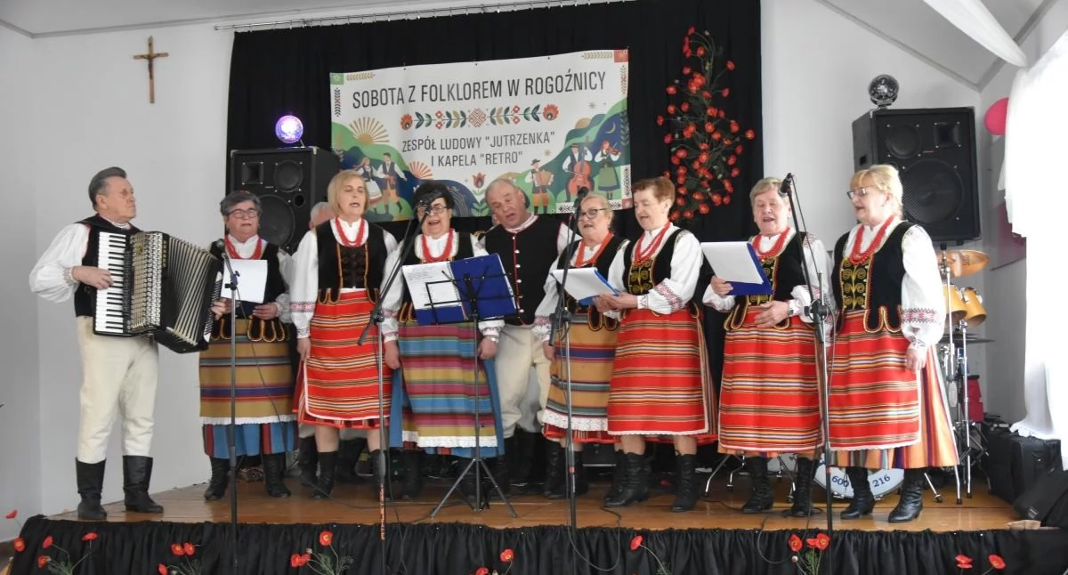 Rogoźnica rozbrzmiała folklorem! To była sobota pełna muzyki, tradycji i emocji